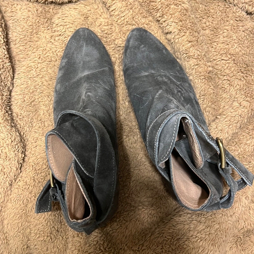 J. Crew Women’s Grey Suede Boots Sz. 8